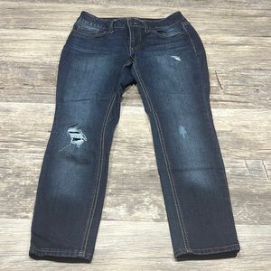 Lightly distressed skinny jeans